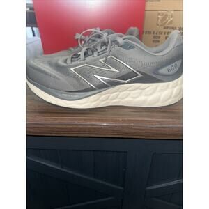 new balance 680 Men’s Size 10 Xm680lg8